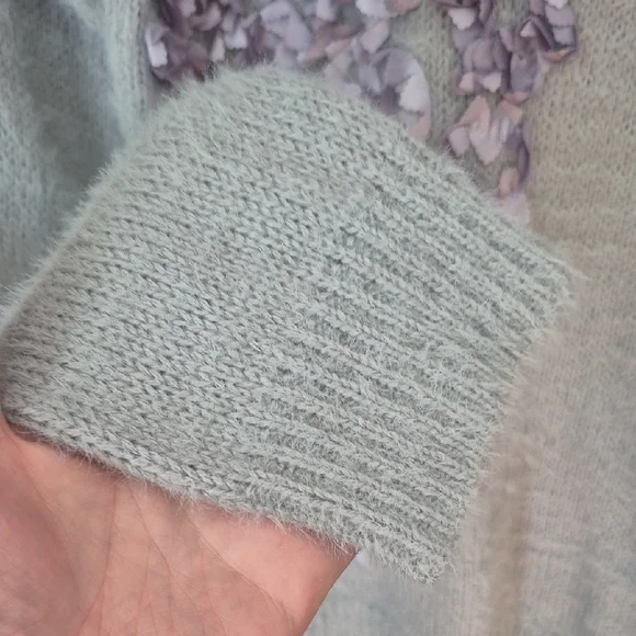 Simply Couture Gray Sweater with SILVER Floral Design - Picture 8 of 10